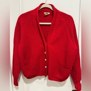 SHEILA STATMAN red Cardigan with 100% Wool. No tags. Size small